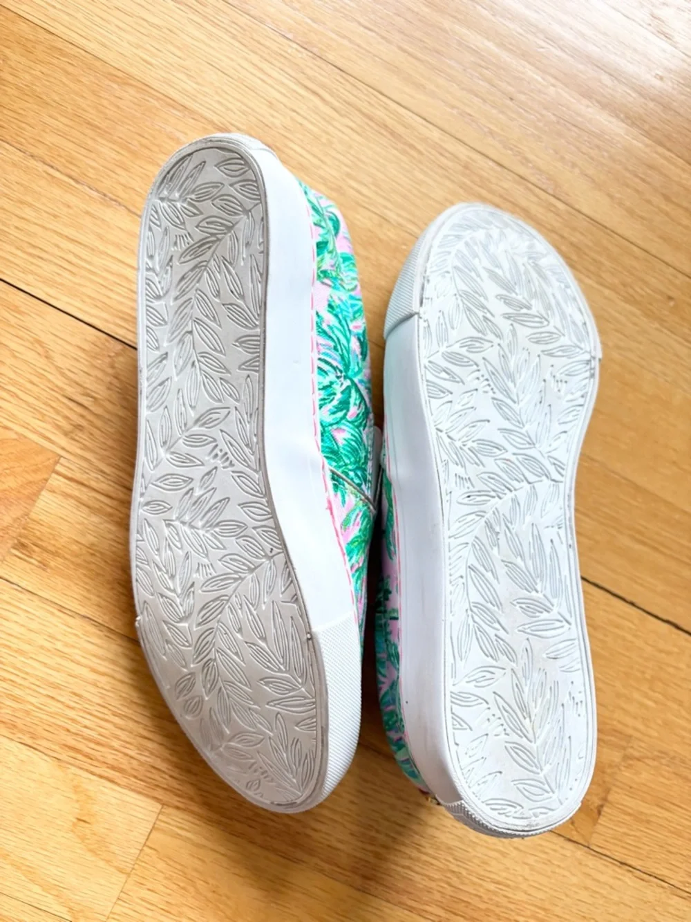 Lilly Pulitzer Julie Palm Tree Sneaker Size 8 - Picture 5 of 6